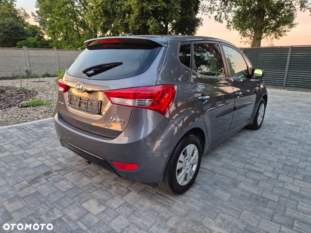 Hyundai ix20 1.6 blue Space - 4