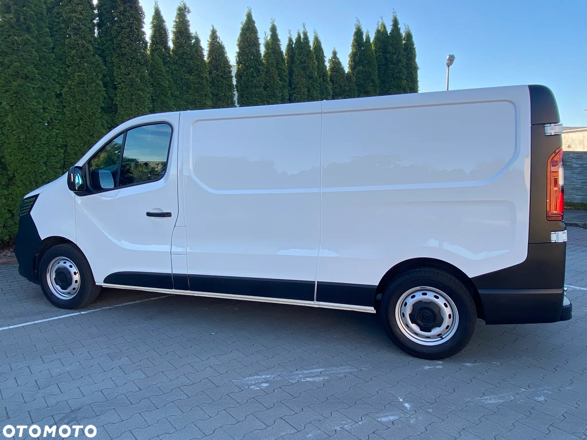 Renault TRAFIC L2H1 LONG 6 TYŚ KM PRZEBIEGU - 11