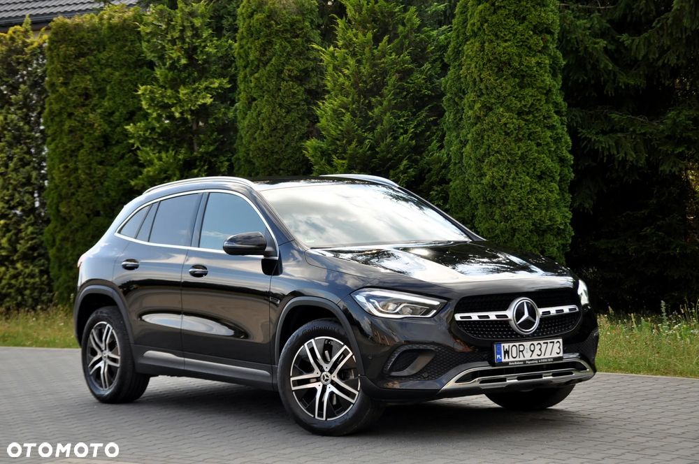 Mercedes-Benz GLA - 3