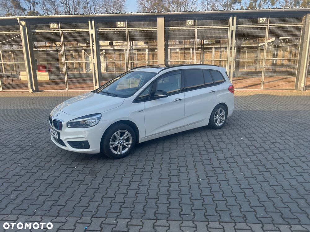 BMW Seria 2 218d xDrive - 5