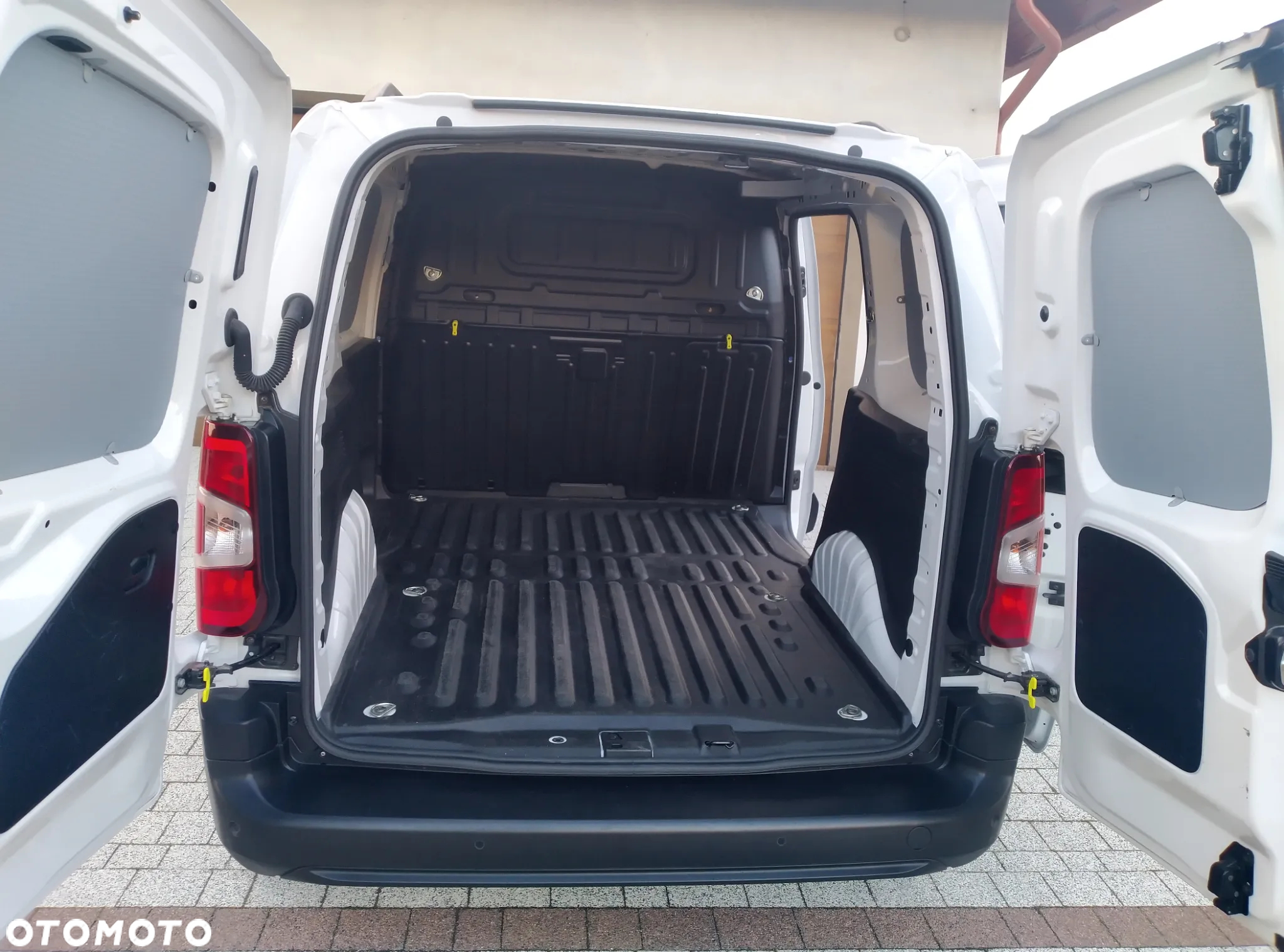 Opel Combo - 9