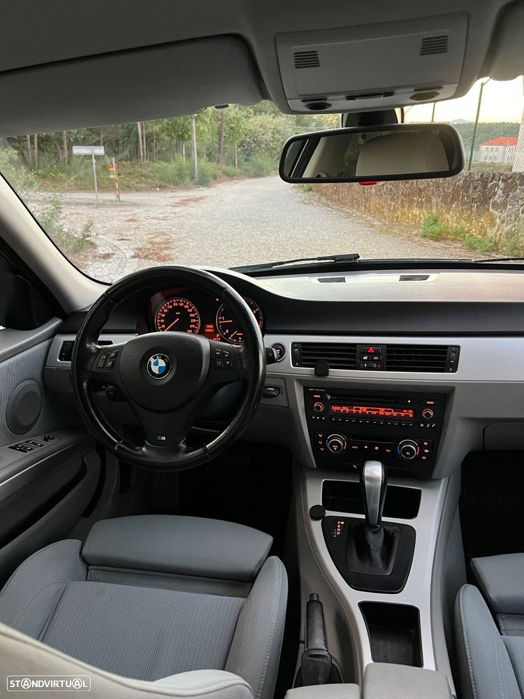 BMW 320 d Sport Auto - 10