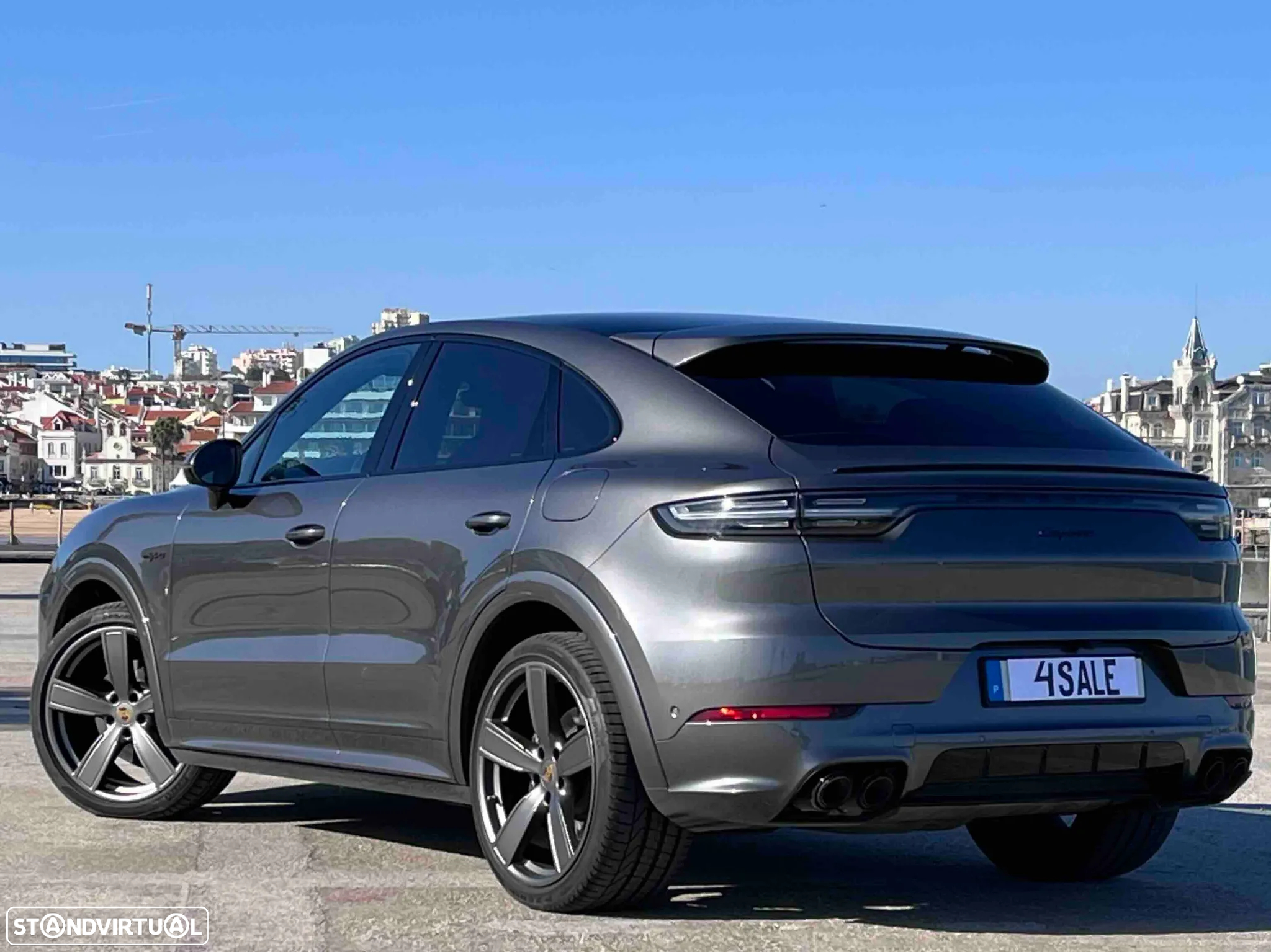 Porsche Cayenne Coupé E-Hybrid - 36