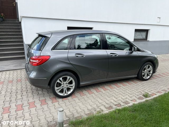 Mercedes-Benz Klasa B 180 7G-DCT Style - 18