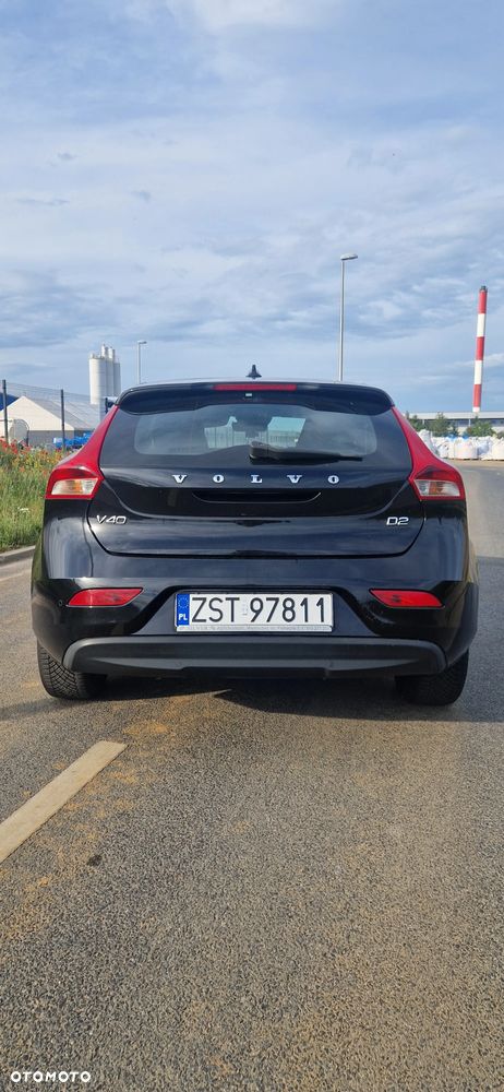 Volvo V40 D2 Momentum - 12