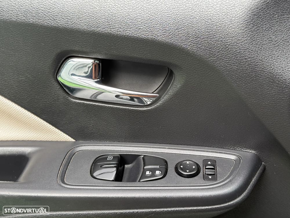 Nissan Micra 1.5 dCi N-Connecta S/S - 28