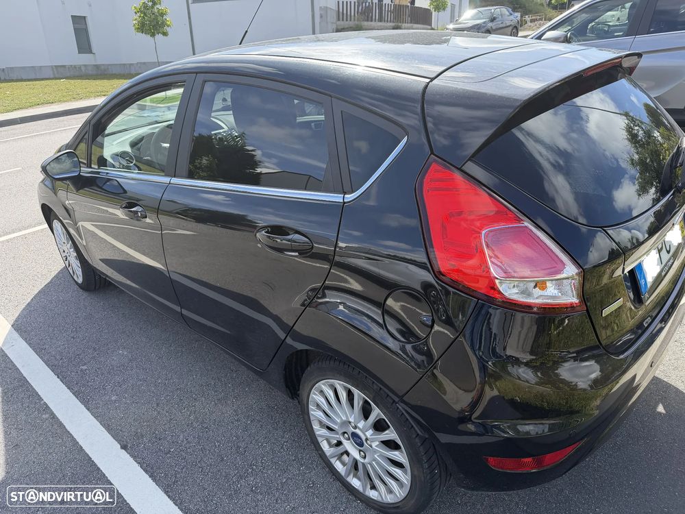 Ford Fiesta 1.0 T EcoBoost Titanium - 9