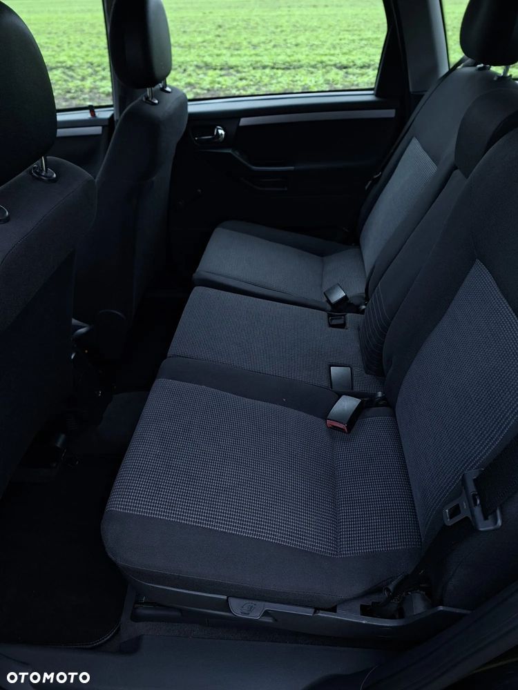 Opel Meriva 1.6 16V Cosmo - 16