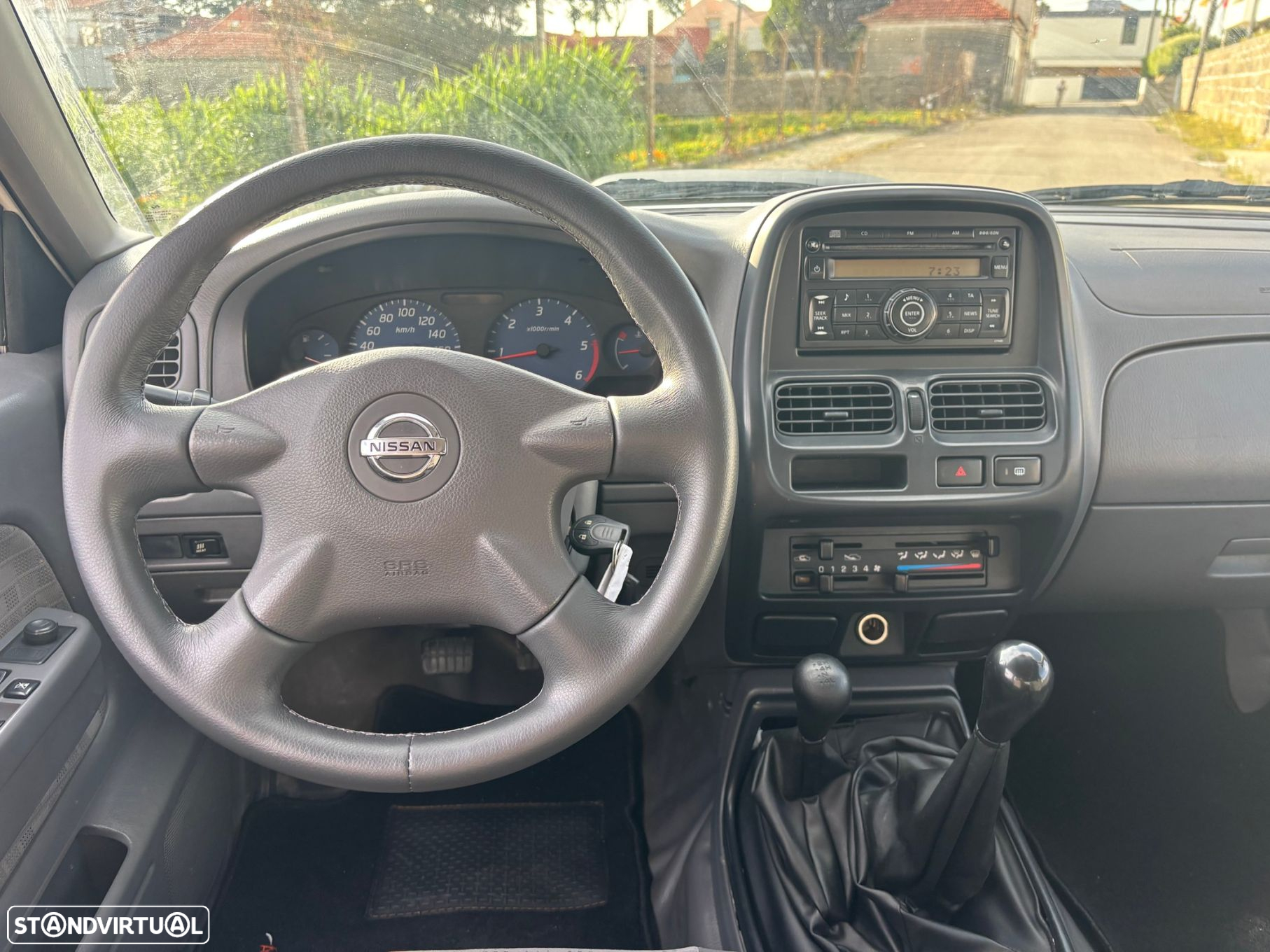 Nissan D22 King cabine dupla - 23