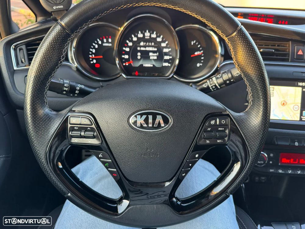 Kia Ceed SW 1.6 CRDi GT Line - 26