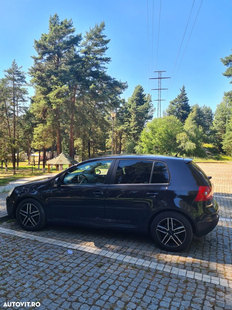 Volkswagen Golf - 5