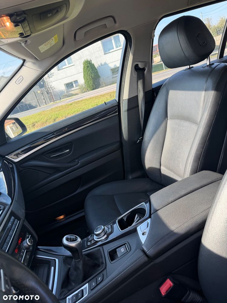 BMW Seria 5 520i Modern Line - 20