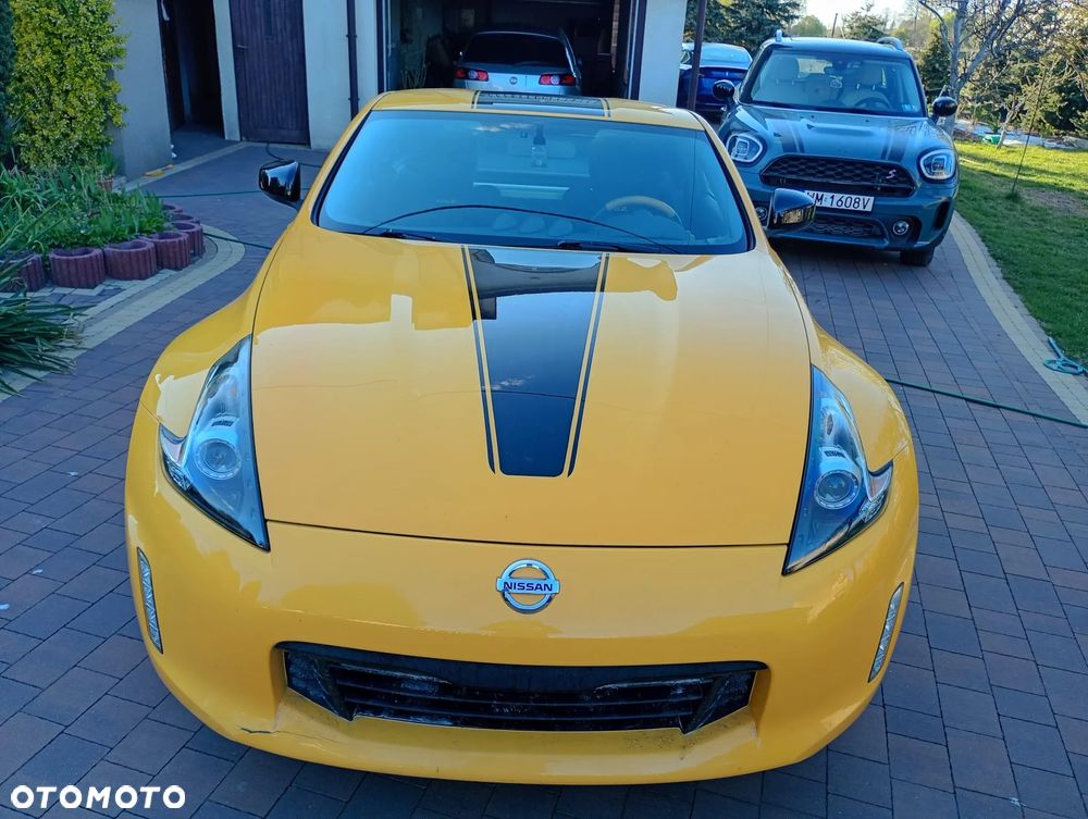 Nissan 370 Z - 14