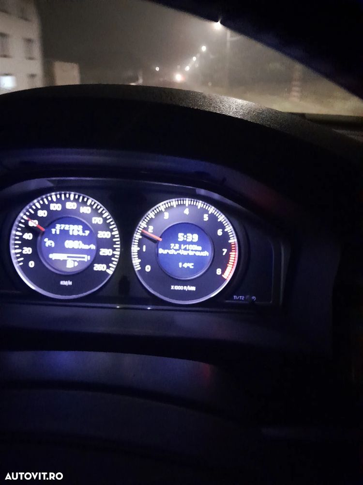 Volvo V70 - 4