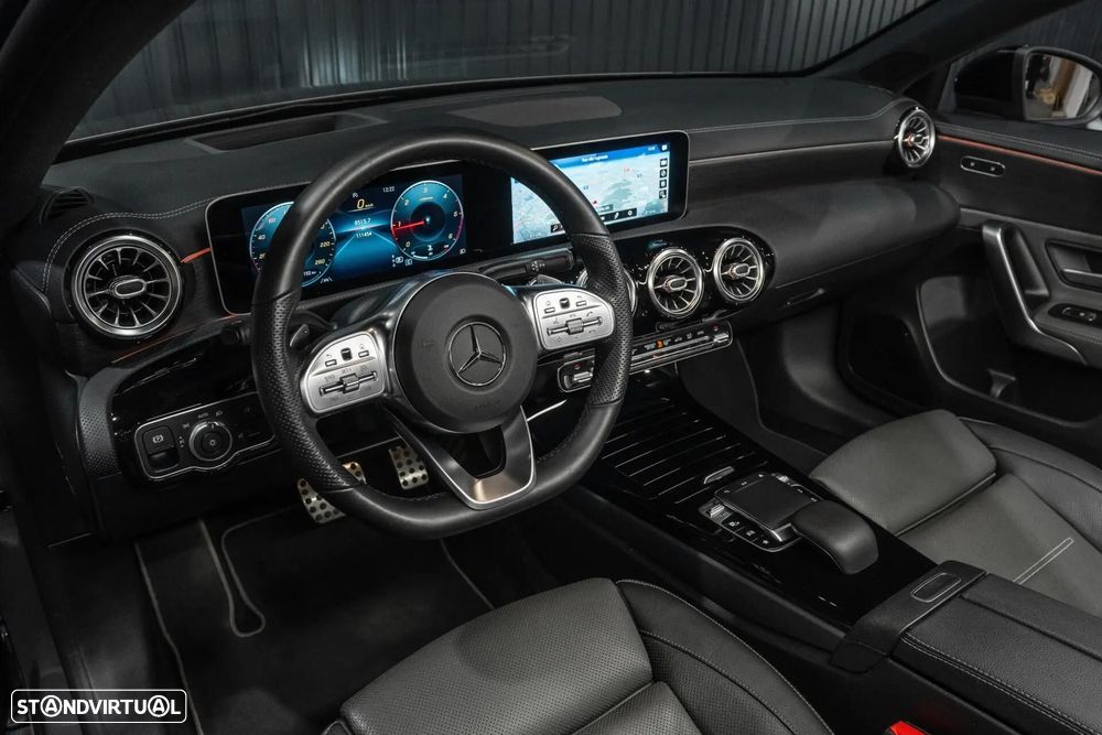 Mercedes-Benz A 180 d 7G-DCT AMG Line - 22