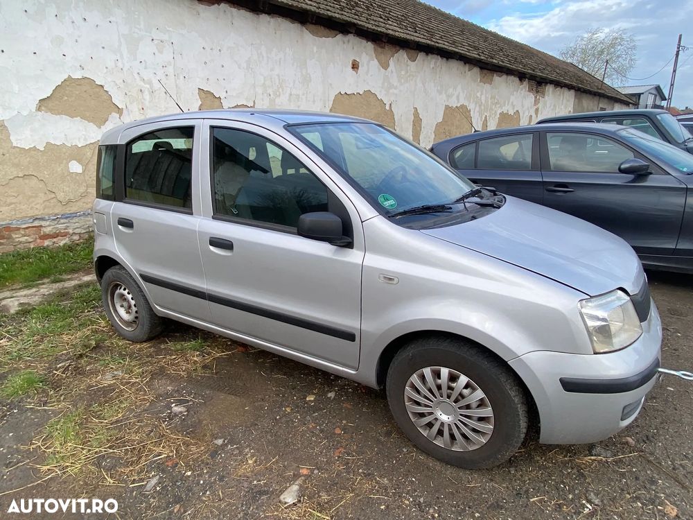 Dezmembrez Fiat Panda - 1