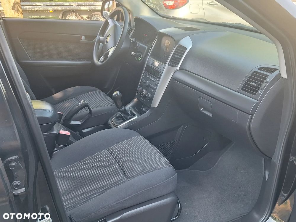 Chevrolet Captiva 2.0 2WD 5 Sitzer LS - 8