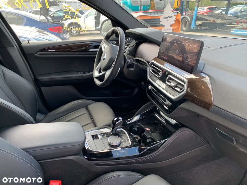 BMW X4 xDrive30i Advantage - 13