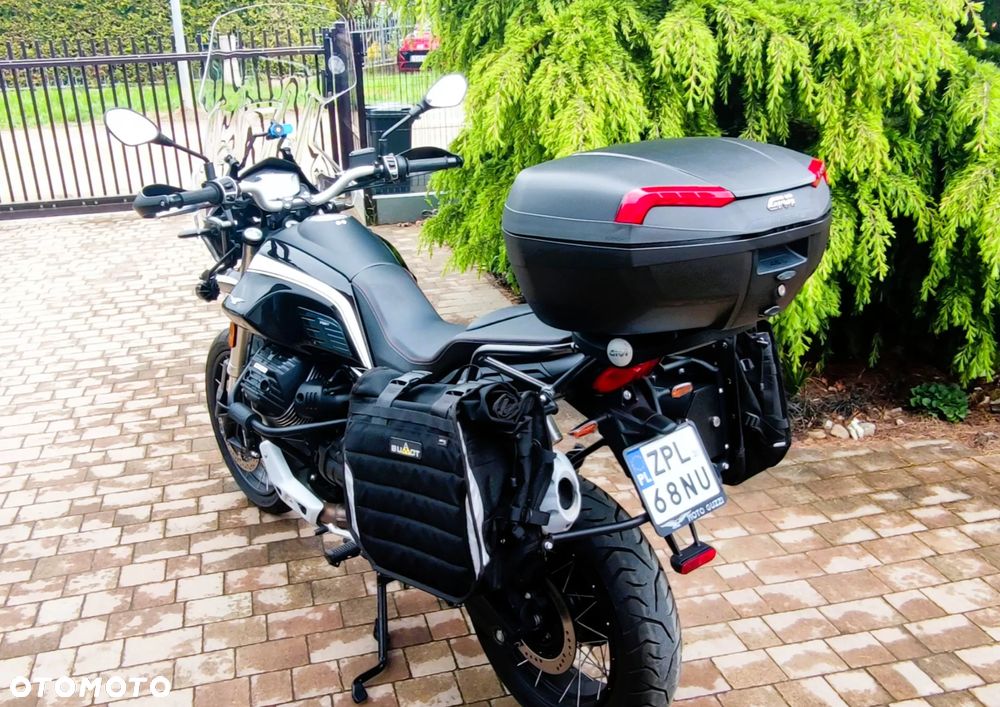 Moto Guzzi V85 - 4