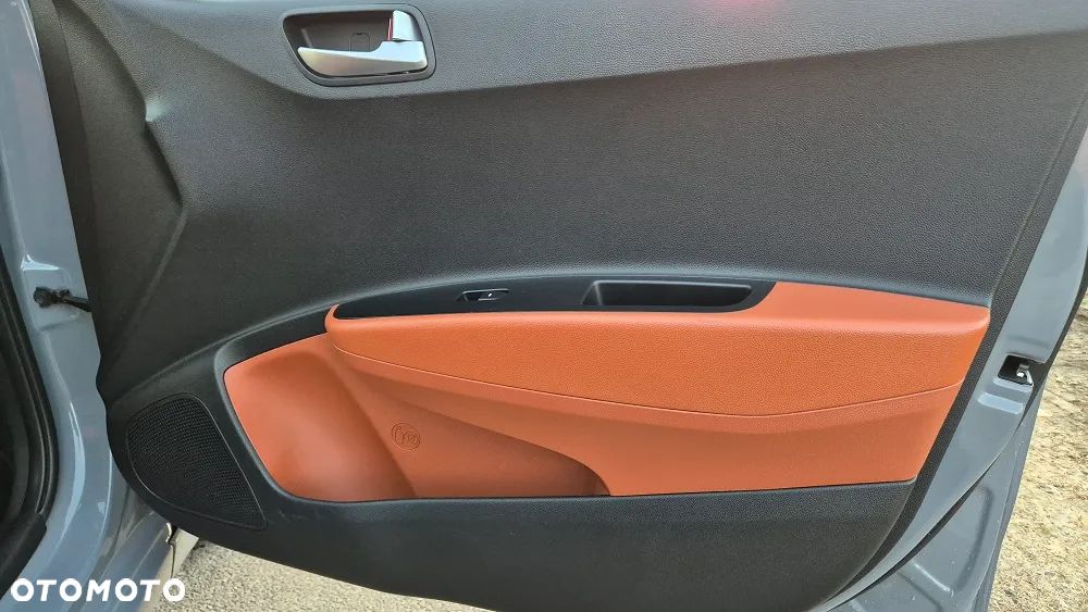 Hyundai i10 1.2 Fifa World Cup Edition - 18