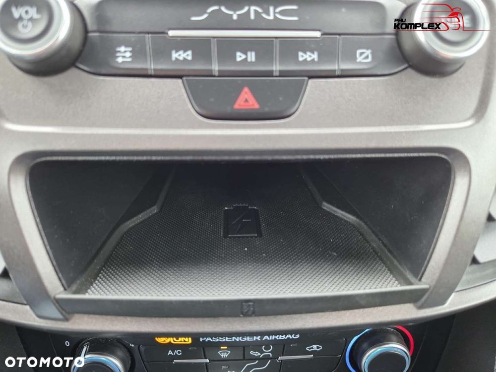 Ford Transit Connect - 17