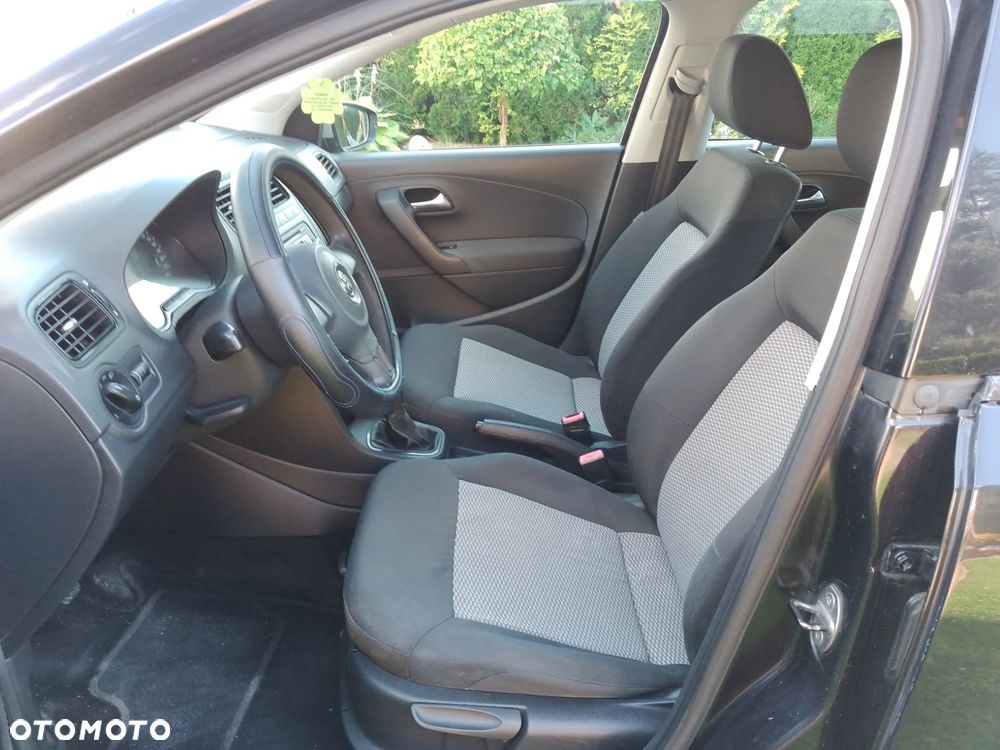 Volkswagen Polo - 9