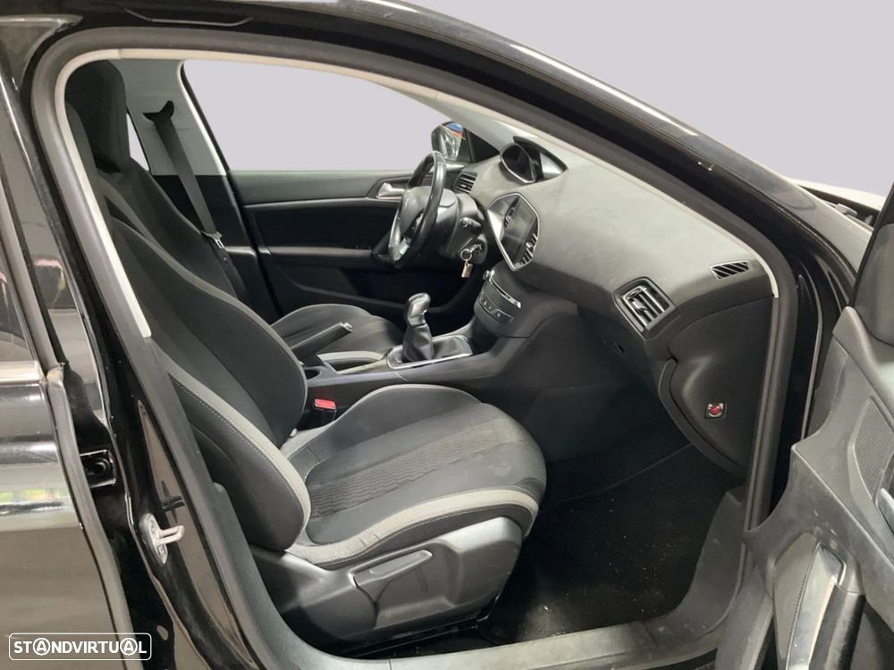 Peugeot 308 SW 1.2 PureTech Style - 5