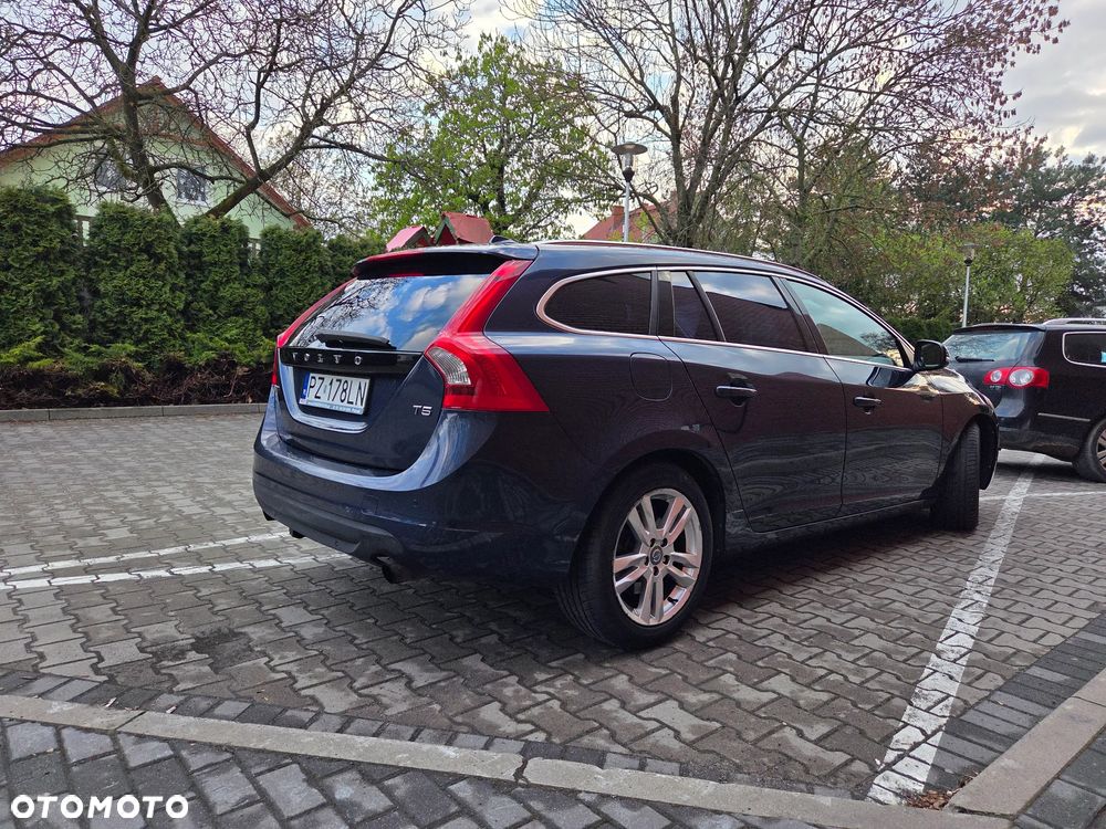 Volvo V60 T5 - 22