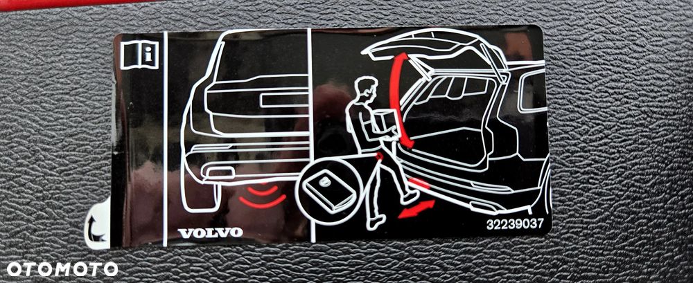 Volvo V60 B4 D Geartronic Momentum Pro - 32