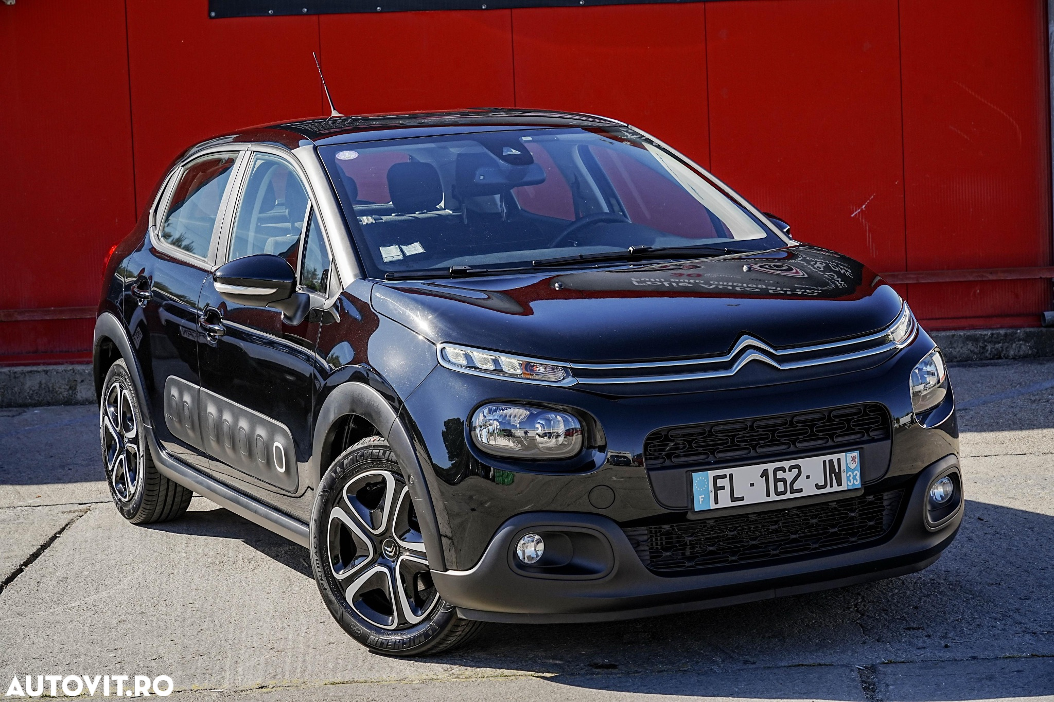 Citroën C3 1.2 PureTech S&S EAT6 Shine - 4