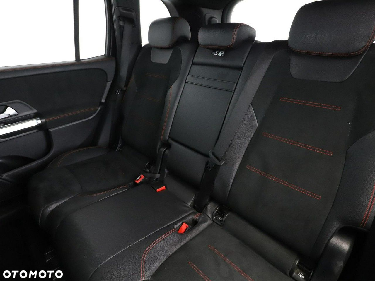 Mercedes-Benz GLB 180 d 8G-DCT AMG Line - 17