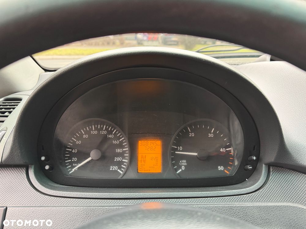 Mercedes-Benz Vito - 4