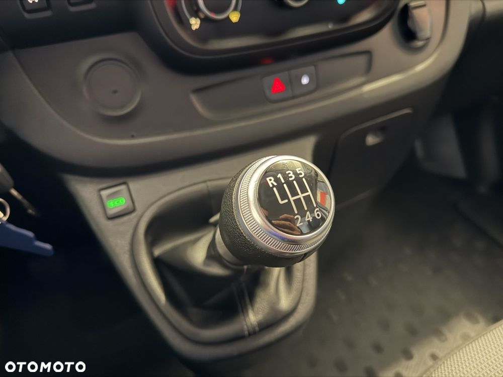 Renault Trafic - 11