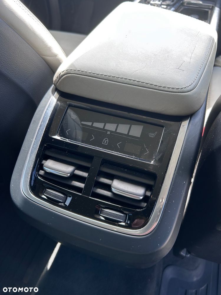 Volvo XC 60 D5 SCR AWD Inscription - 13
