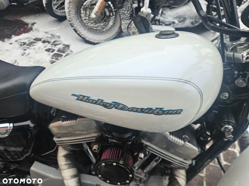 Harley-Davidson Sportster Custom 883C - 7