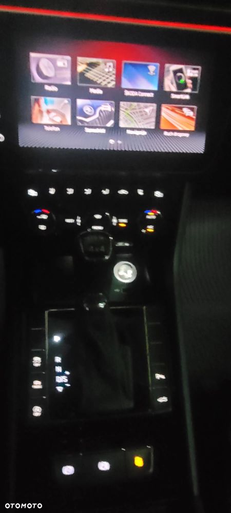 Skoda Superb 2.0 TSI 4x4 L&K DSG - 33