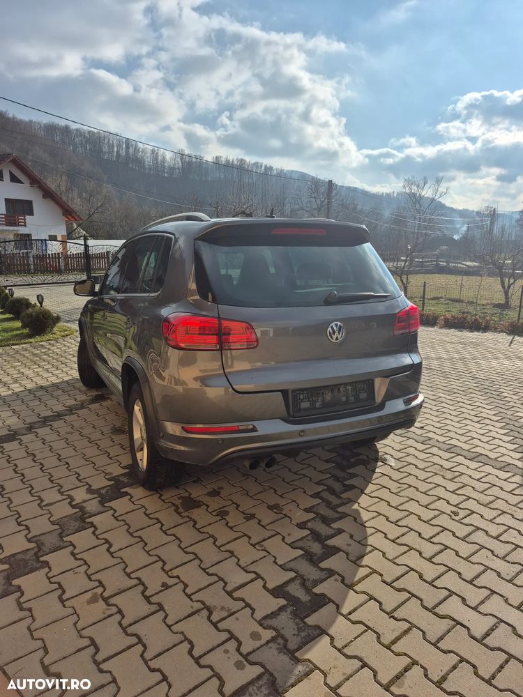 Volkswagen Tiguan - 4