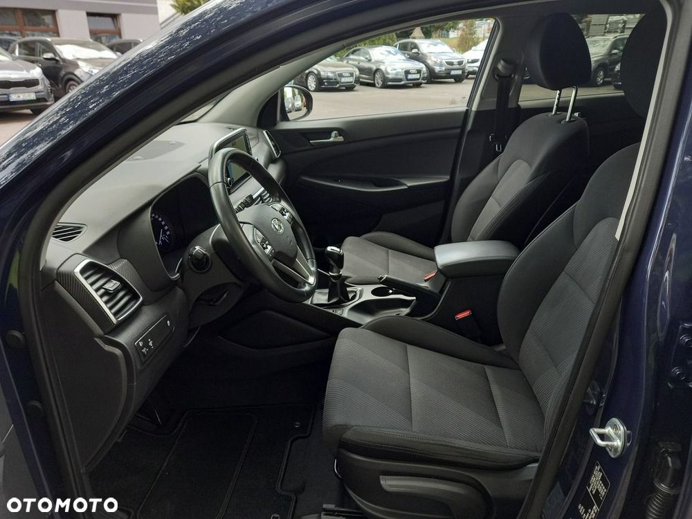 Hyundai Tucson 1.6 GDI BlueDrive Design 2WD - 28