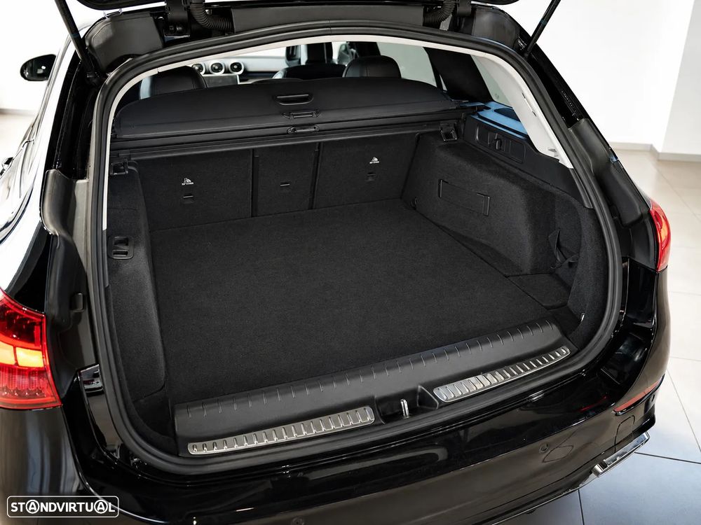 Mercedes-Benz C 300 e T 9G-TRONIC AMG Line - 26