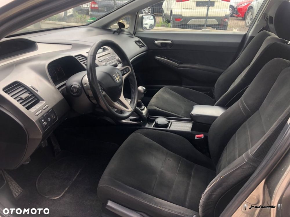 Honda Civic - 8