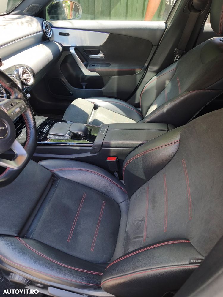 Mercedes-Benz A 250 Sedan Aut. - 13