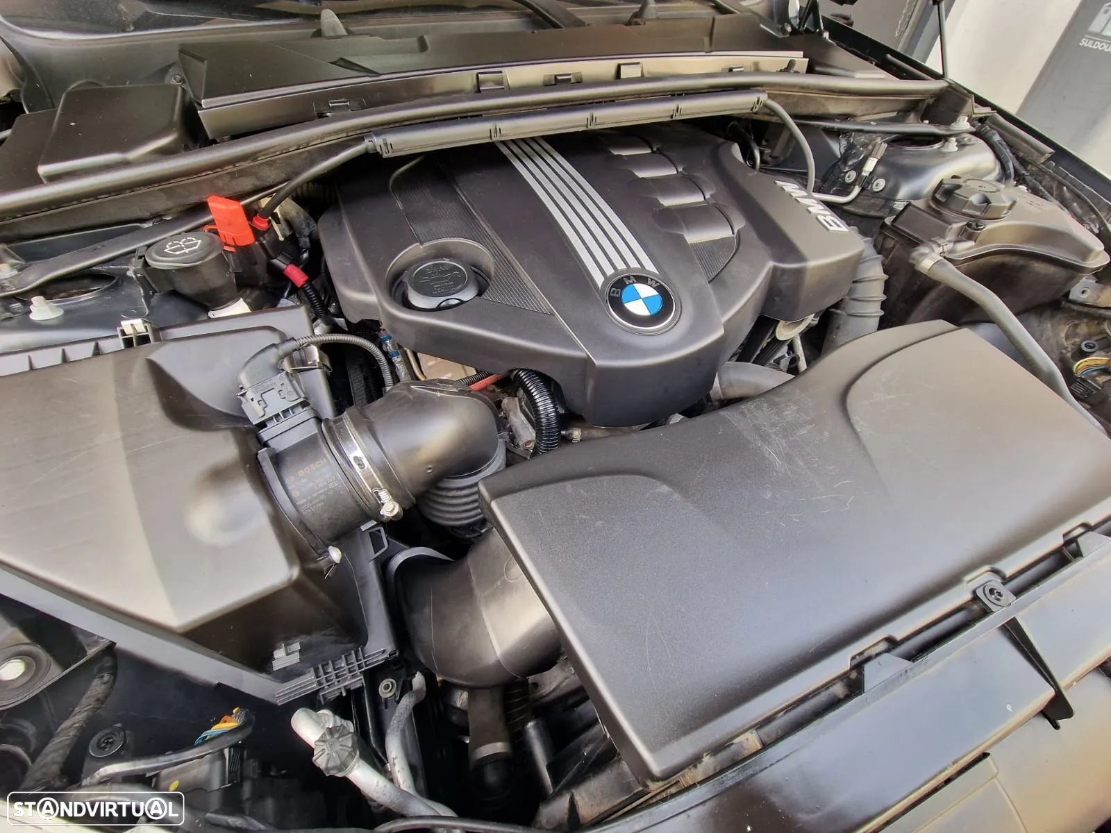 BMW 318 d Touring Dynamic - 14