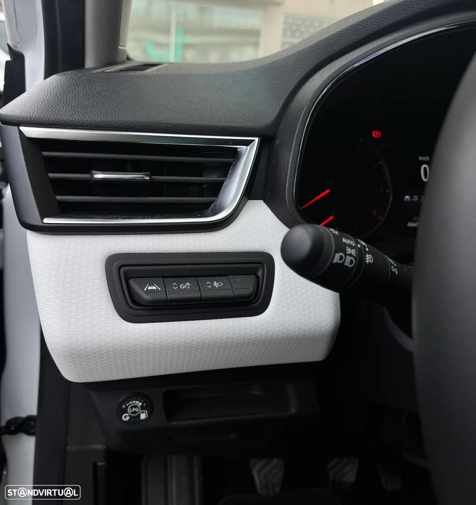 Renault Clio 1.0 TCe Limited Bi-Fuel - 3