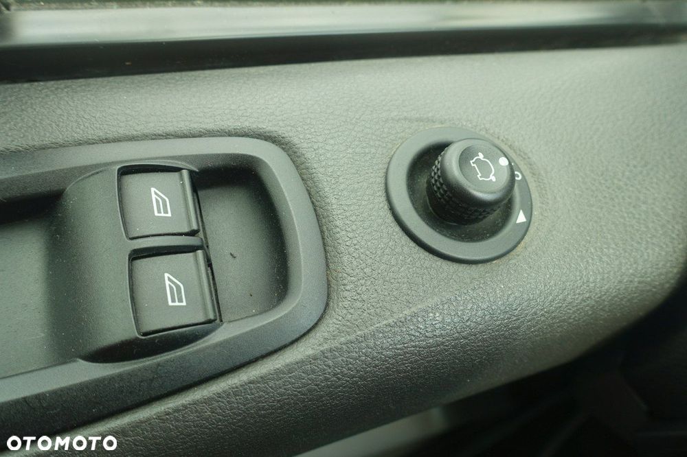 Ford Transit Custom - 28