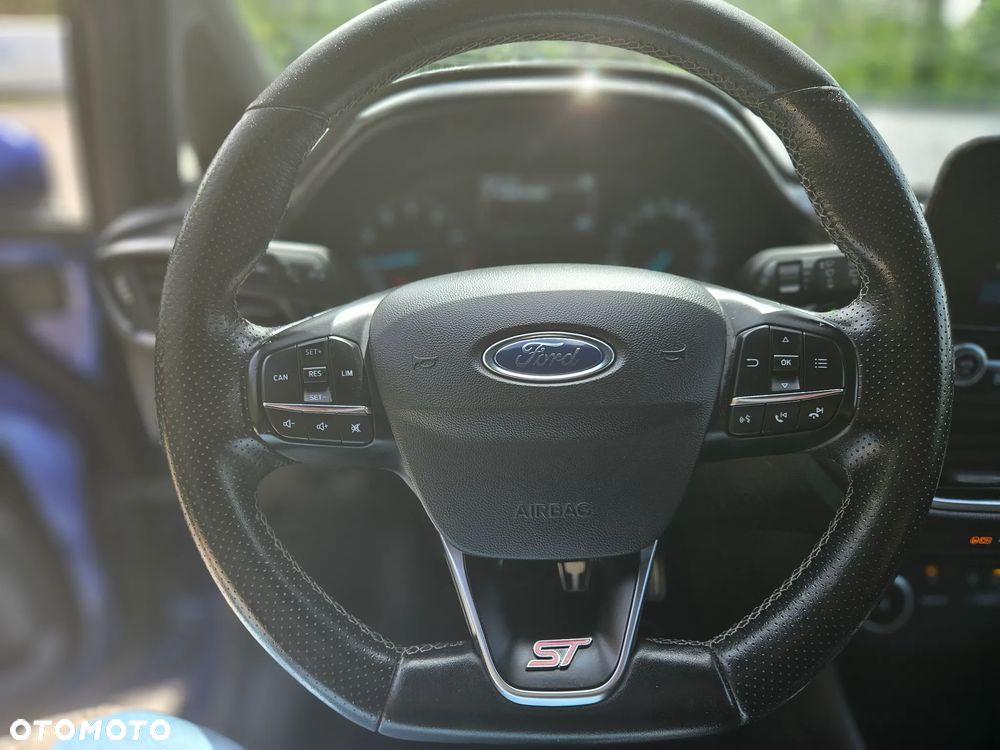 Ford Fiesta - 36