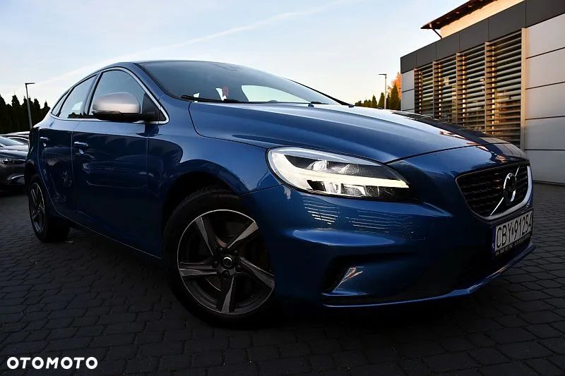 Volvo V40 D3 Drive-E SCR R-Design Momentum