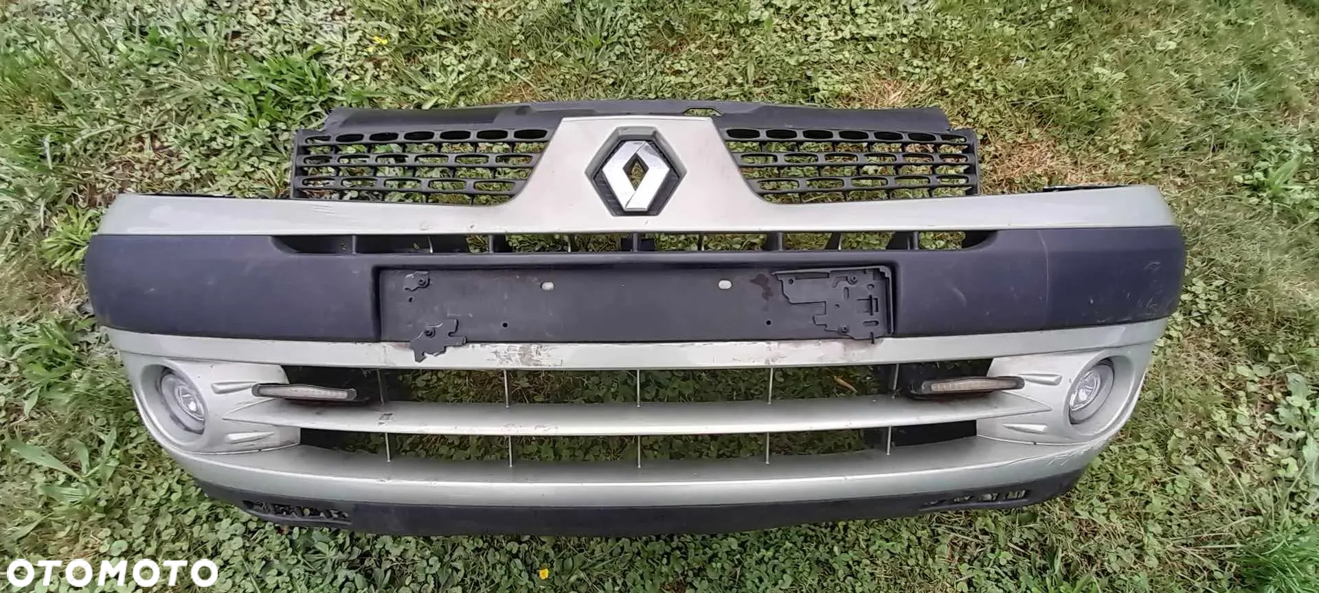 ZDERZAK PRZÓD RENAULT CLIO II FL - 3