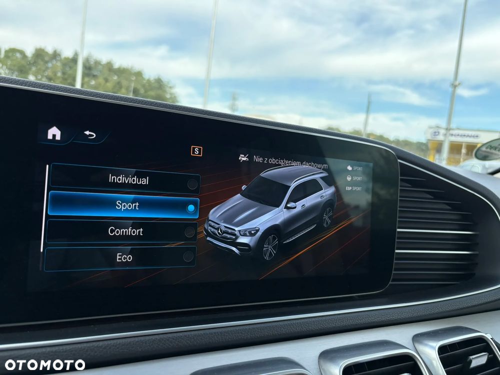 Mercedes-Benz GLE 300 d 4Matic 9G-TRONIC AMG Line - 21