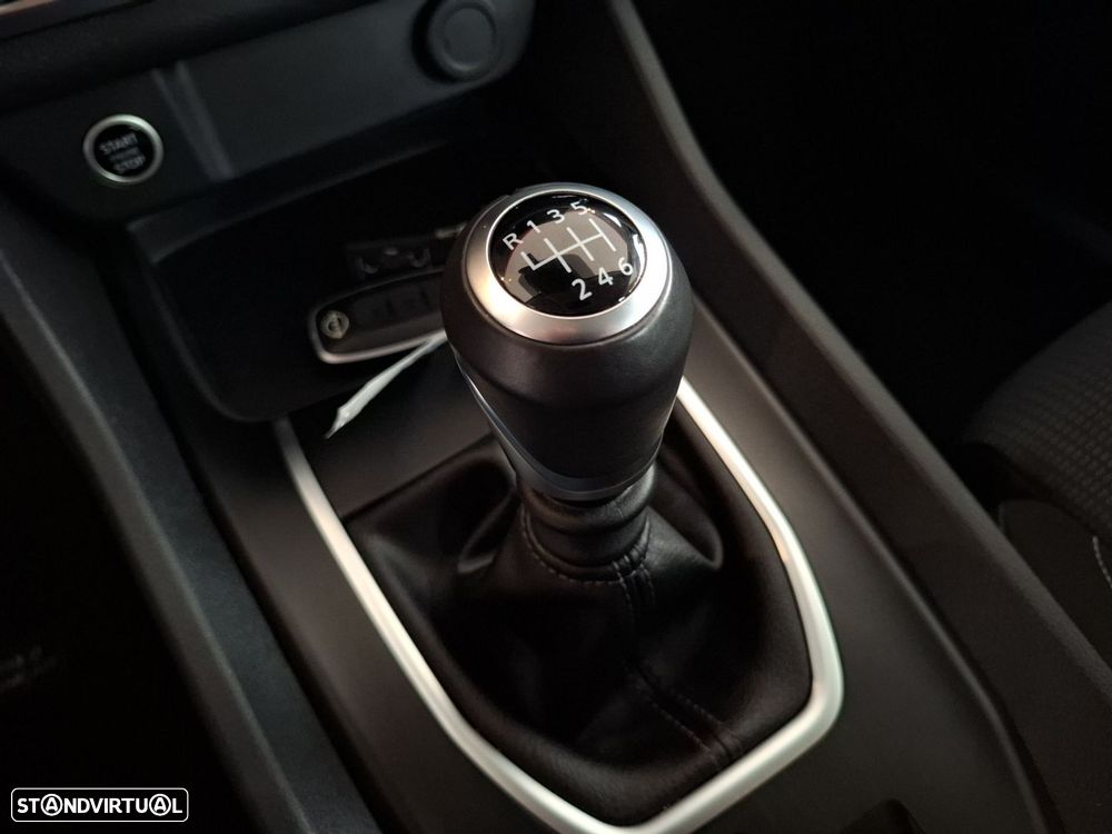 Nissan Qashqai 1.3 DIG-T Engage - 12