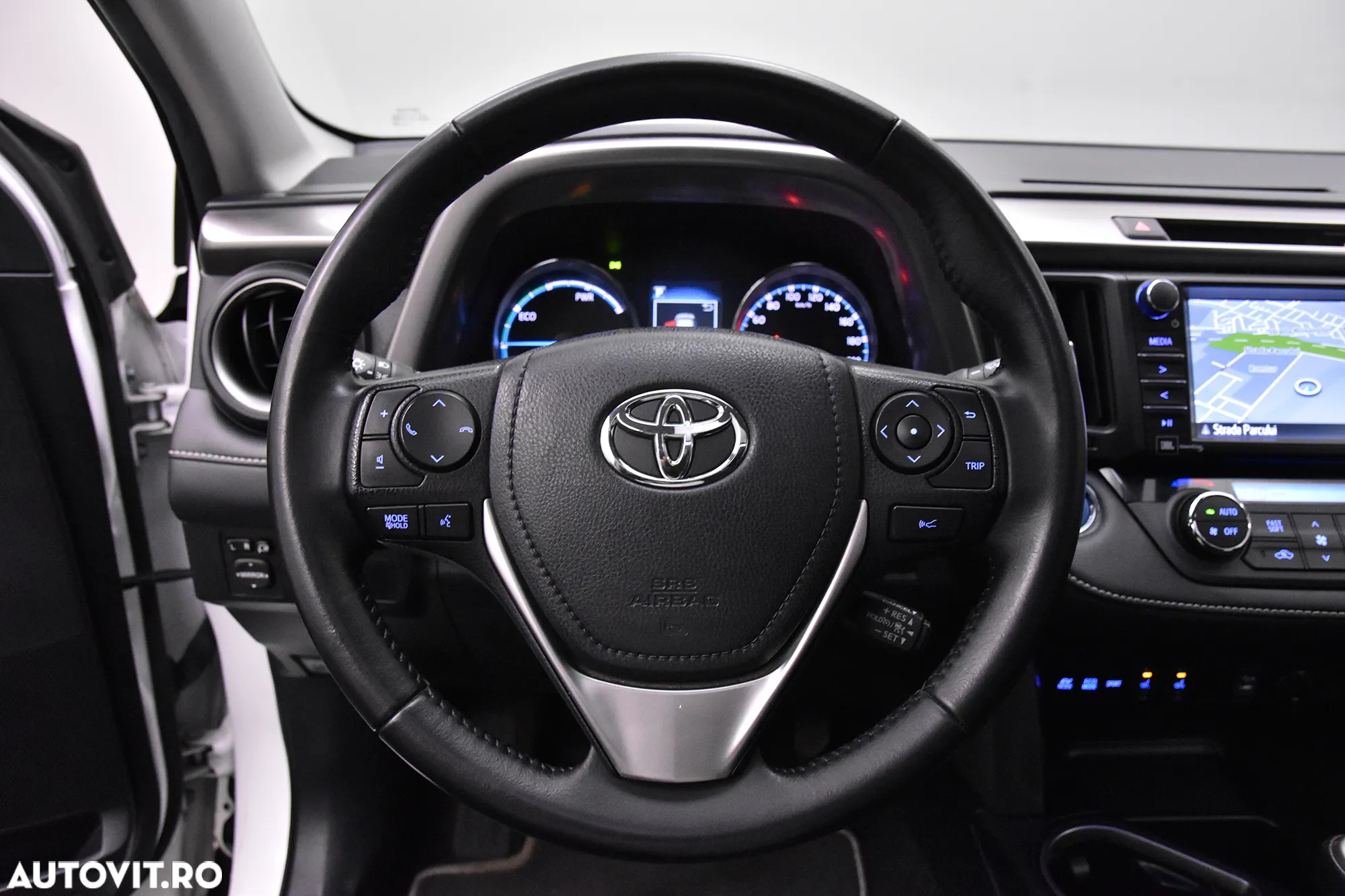 Toyota RAV4 - 16